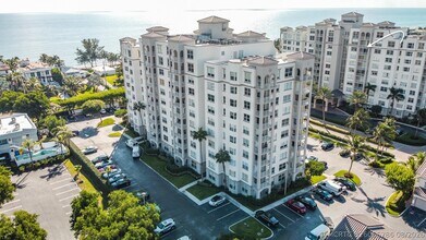 Building Photo - 3606 S Ocean Blvd