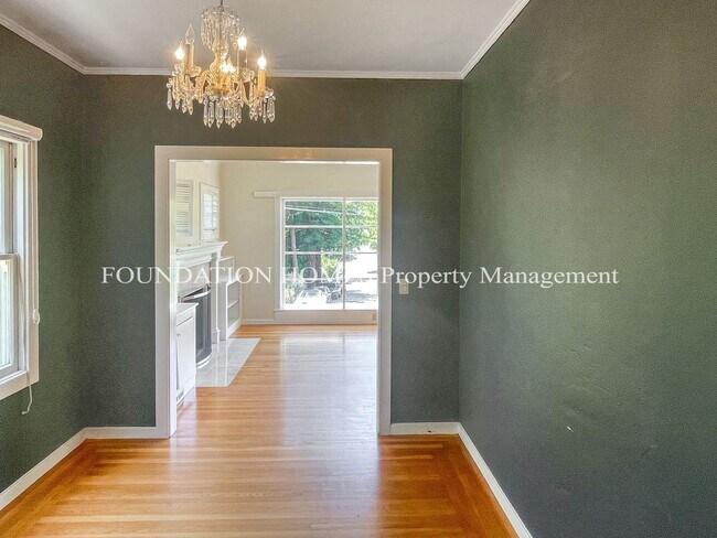 Building Photo - 3 br, 2 bath House - 260 Montford Ave