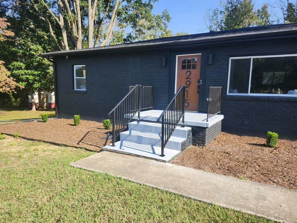 Primary Photo - 2915 Reynolds Park Rd