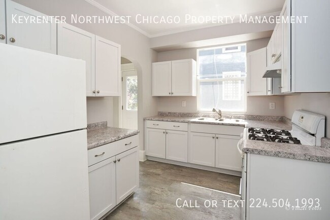 Building Photo - 314 N Tryon St