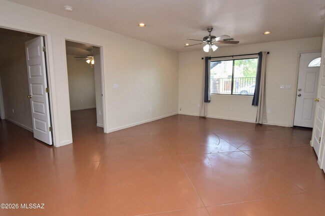 Foto del edificio - 203 S Cherry Ave