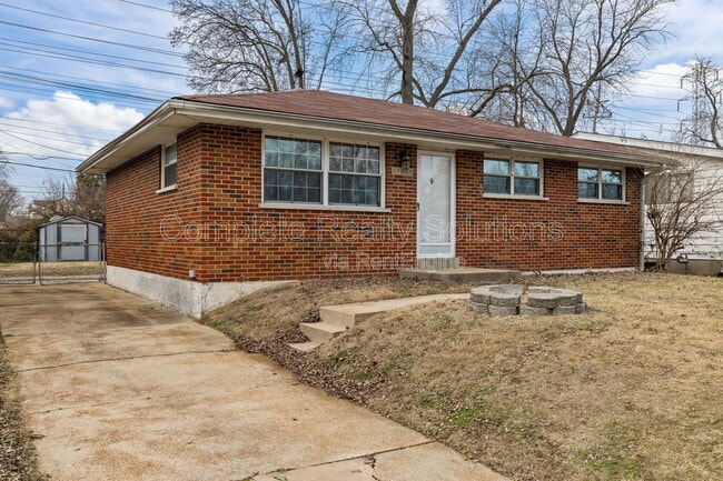 Photo - 11809 Bridgevale Ave House