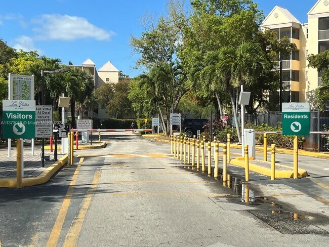 Building Photo - 8160 Geneva Ct