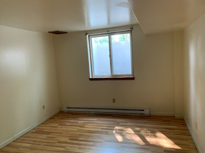 808 Walnut St Unit Bsmt, State College, PA 16801 Room for Rent in