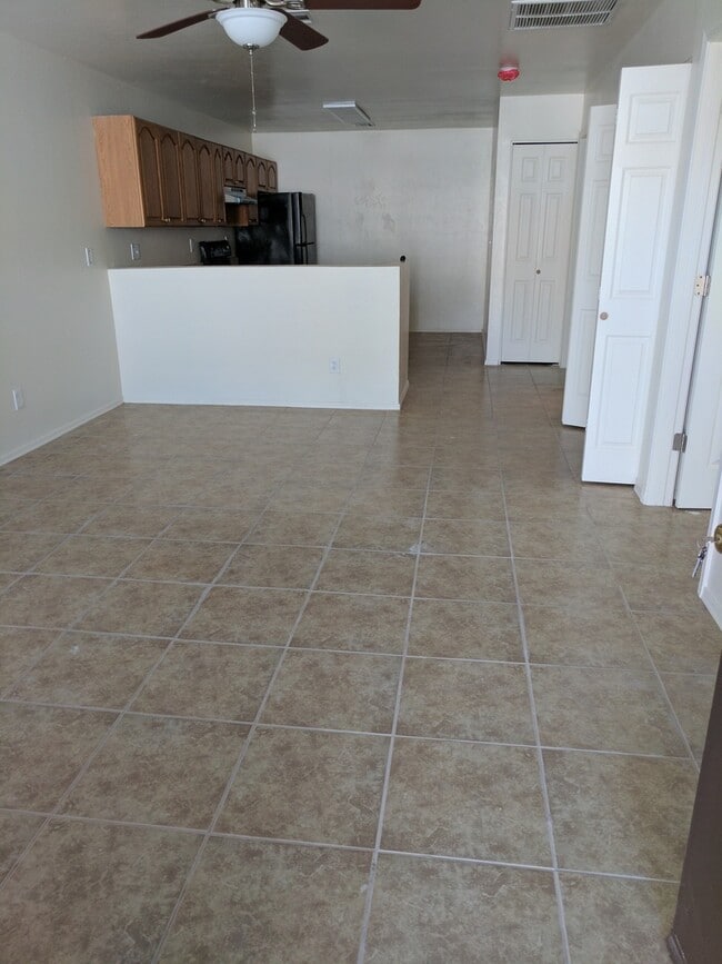 Building Photo - 2 Bedrooms and 2 Bath Rental