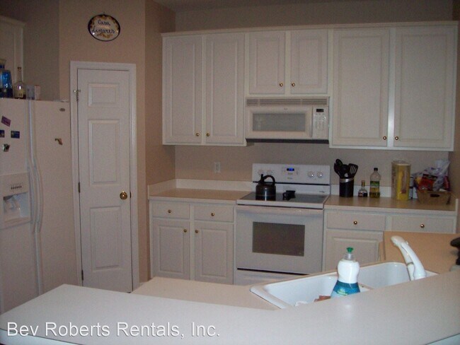 Building Photo - 7828 Harps Mill Woods Run