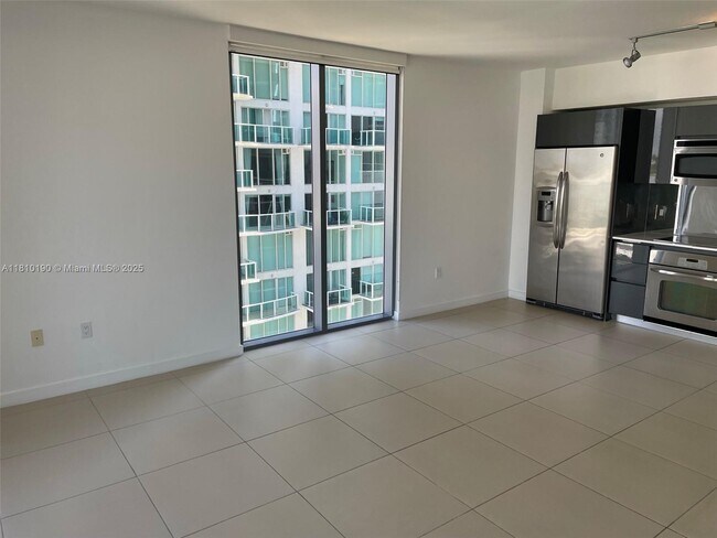Foto del edificio - 31 SE 6th St