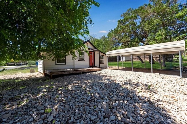 Foto del edificio - 612 Tanglewood Ln