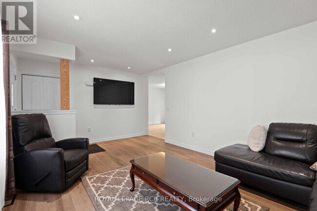 Photo du bâtiment - 18637 Hurontario St