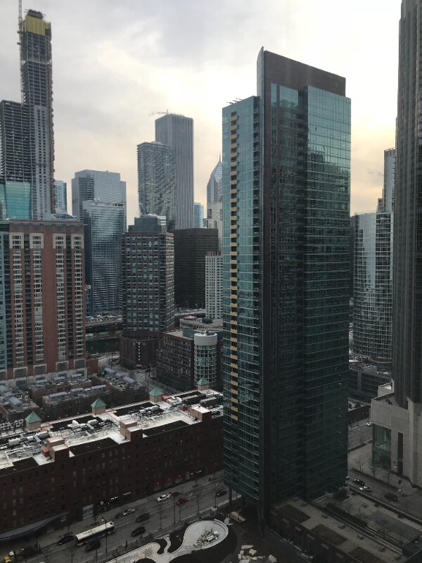 Foto del edificio - 440 E Ohio St