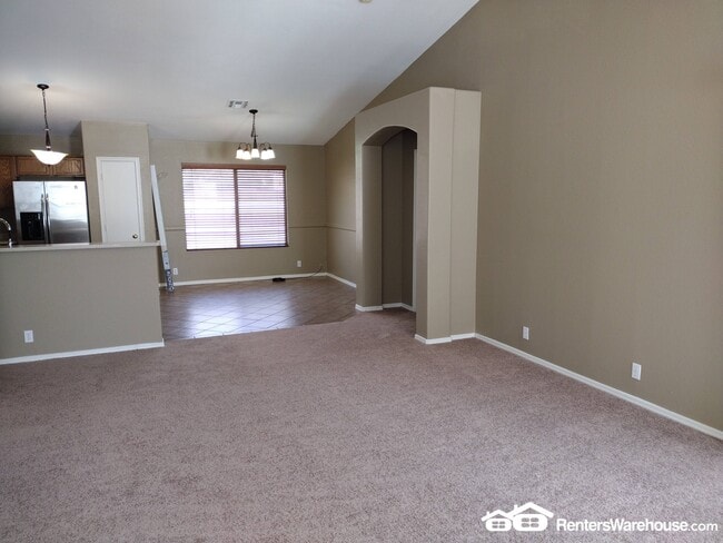 Foto del edificio - 10721 E Emerald Ave