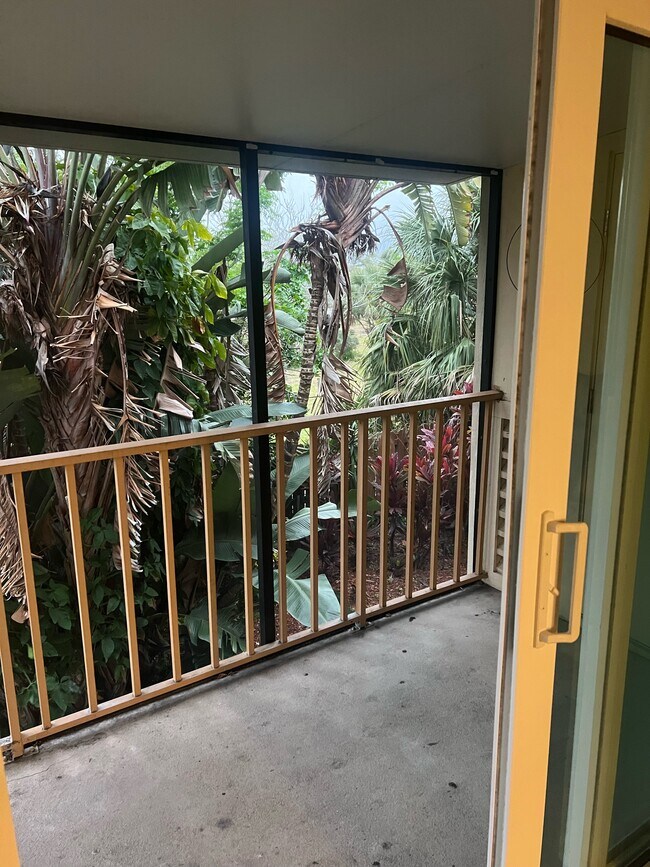 Building Photo - 144 S Halifax Ave