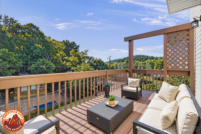 Foto del edificio - Newly Renovated 3-Bedroom Home with Modern Upgrades Minutes from Woodfin, Downtown Asheville, & W...