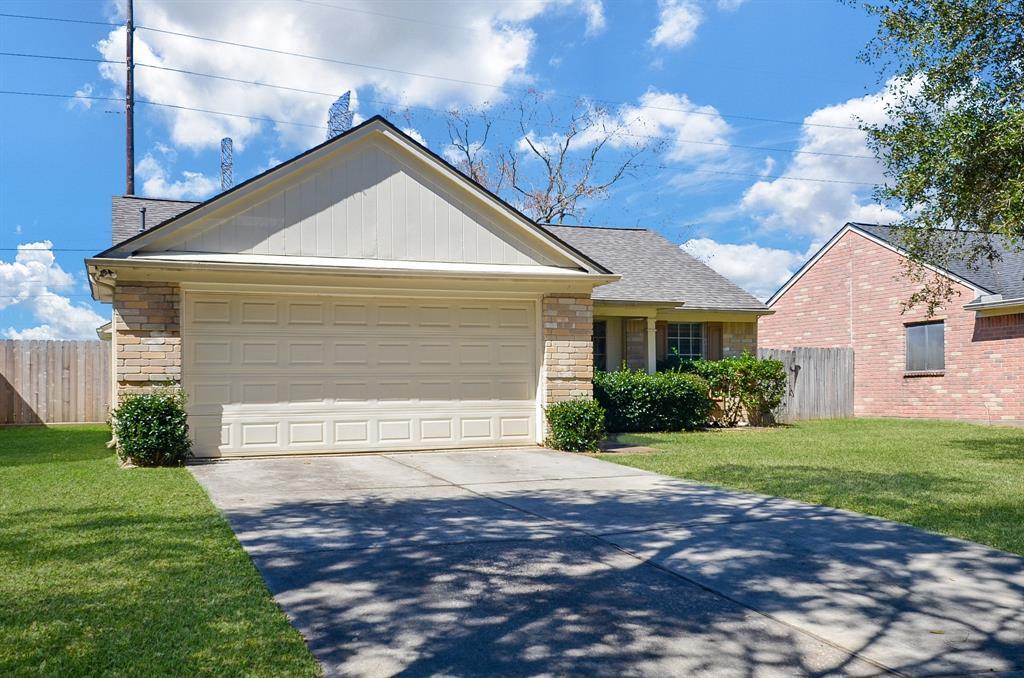 Foto principal - 2726 Great Lakes Ave