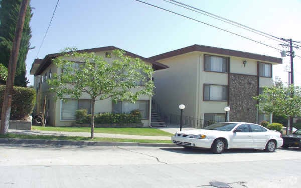 Building Photo - 13704 Franklin St