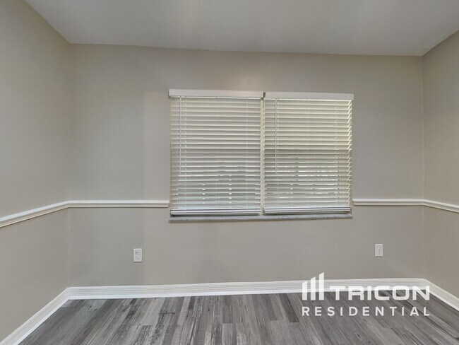 Building Photo - 1557 Skye Ct