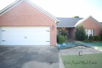 Building Photo - 1011 Paragould Dr
