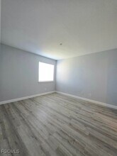 Building Photo - 2845 Winkler Ave