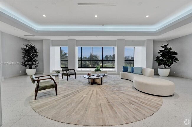 Building Photo - 20335 W Country Club Dr