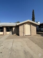 Building Photo - 851 Montera Rd