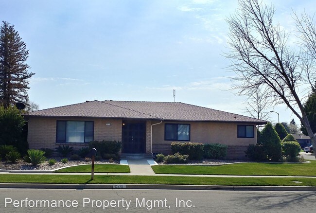 Building Photo - 3 br, 2.5 bath House - 2219 E. Magill