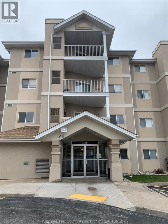 Building Photo - 1535 Grand Marais Rd W