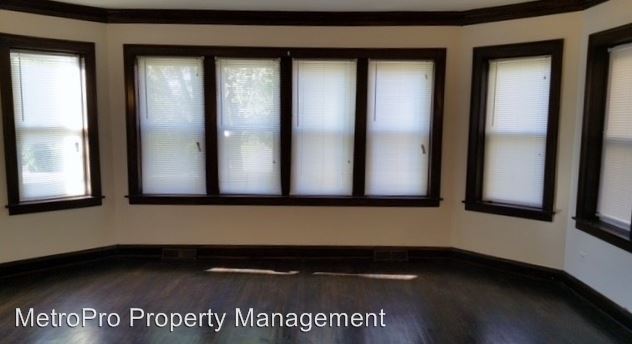 Building Photo - 7355 S Crandon Ave