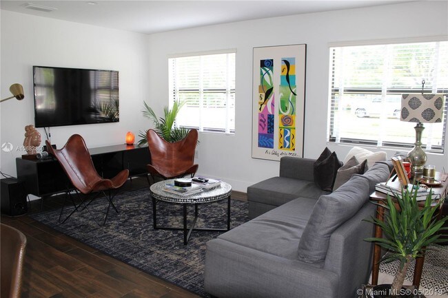 Foto del edificio - 5941 SW 48th St