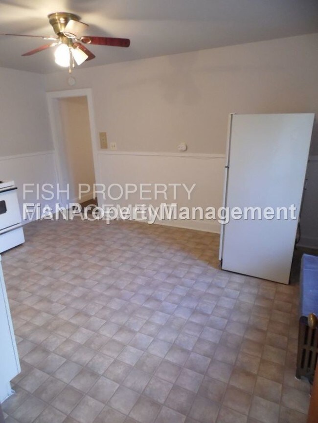 143 Broad St, Montgomery, PA 17752 Townhouse for Rent in Montgomery