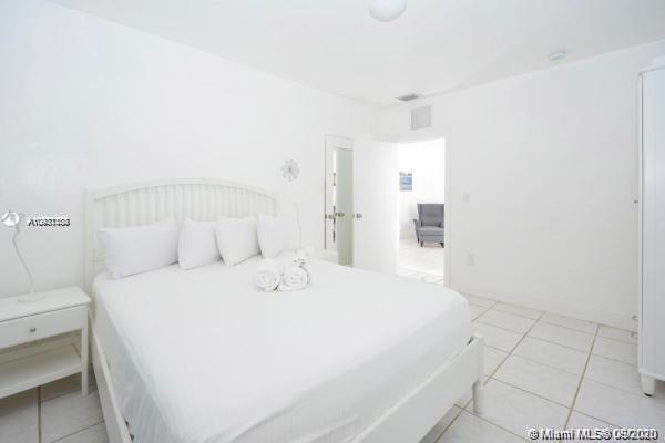 2926 Royal Palm Ave 1 Miami Beach Fl 33140 - 2926  Royal Palm Ave 1 Miami Beach Fl 33140