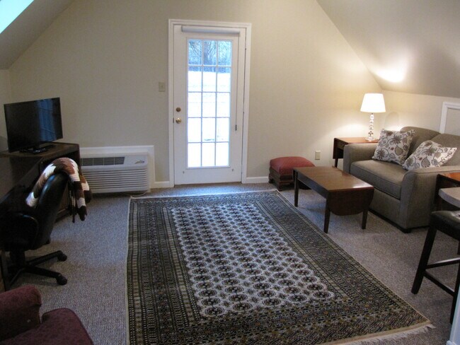 Foto del edificio - 6920 Lark Ln