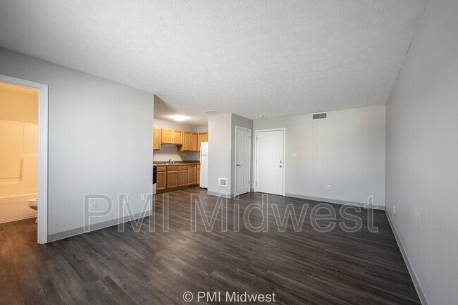 Building Photo - 1702 W Michigan St