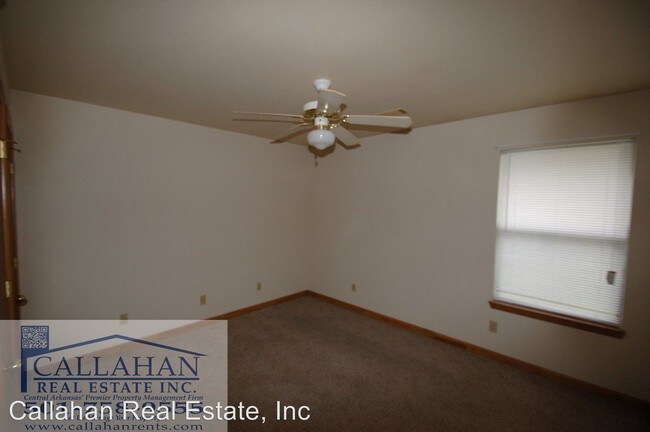 Building Photo - 1004 Ruth Ann Dr