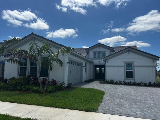 Foto del edificio - 15192 Wildwood Cir