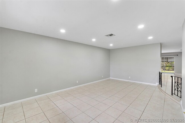 Building Photo - 3843 NW 81st Terrace