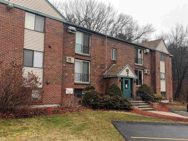 Foto del edificio - 112 English Village Rd