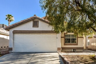 Building Photo - 7028 Village Shore Ct