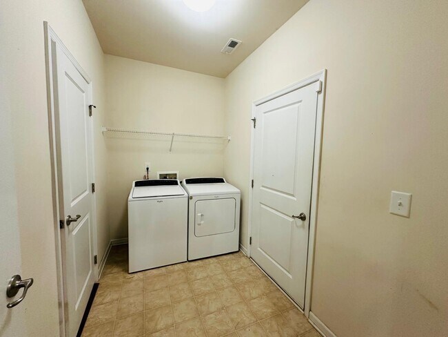 Building Photo - 11071 J. C. Murray Dr NW