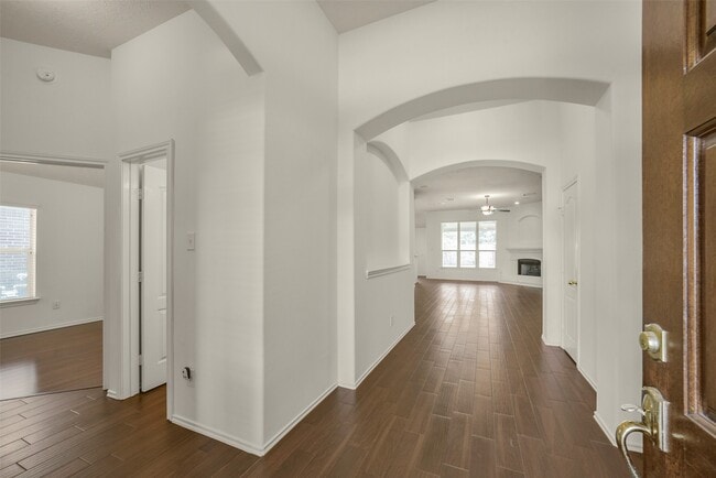 Building Photo - 1414 Phoenician Dr