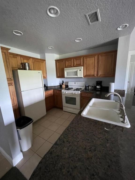 Foto del edificio - 7643 Heritage Crossing Way