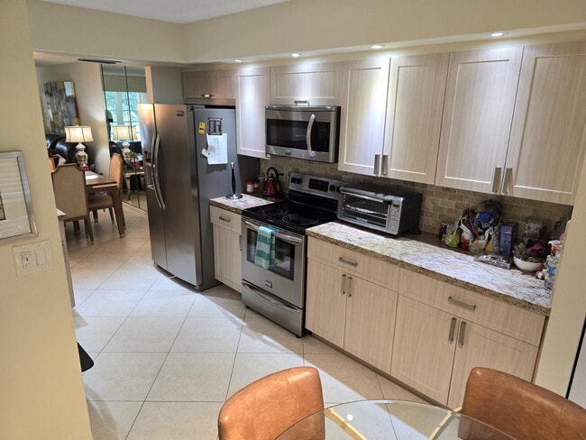 Foto del edificio - 1501 Cayman Way