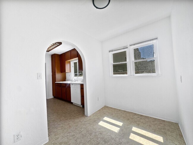 Foto del edificio - 3 Bedroom House in North Park!