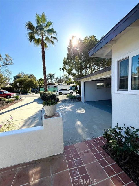 Building Photo - 22051 San Miguel St