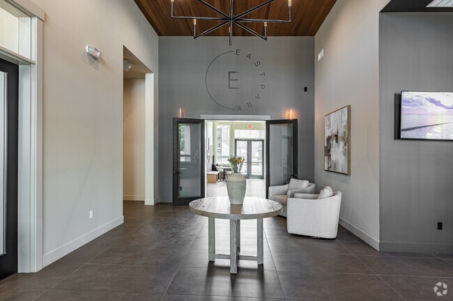 Lobby - Eastpark Apartment Homes