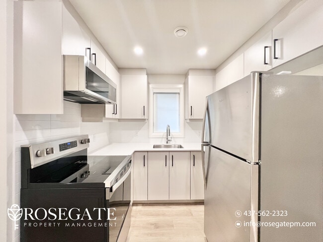 Building Photo - Huge 1-Bedroom Lower Unit in Guelph’s Char...