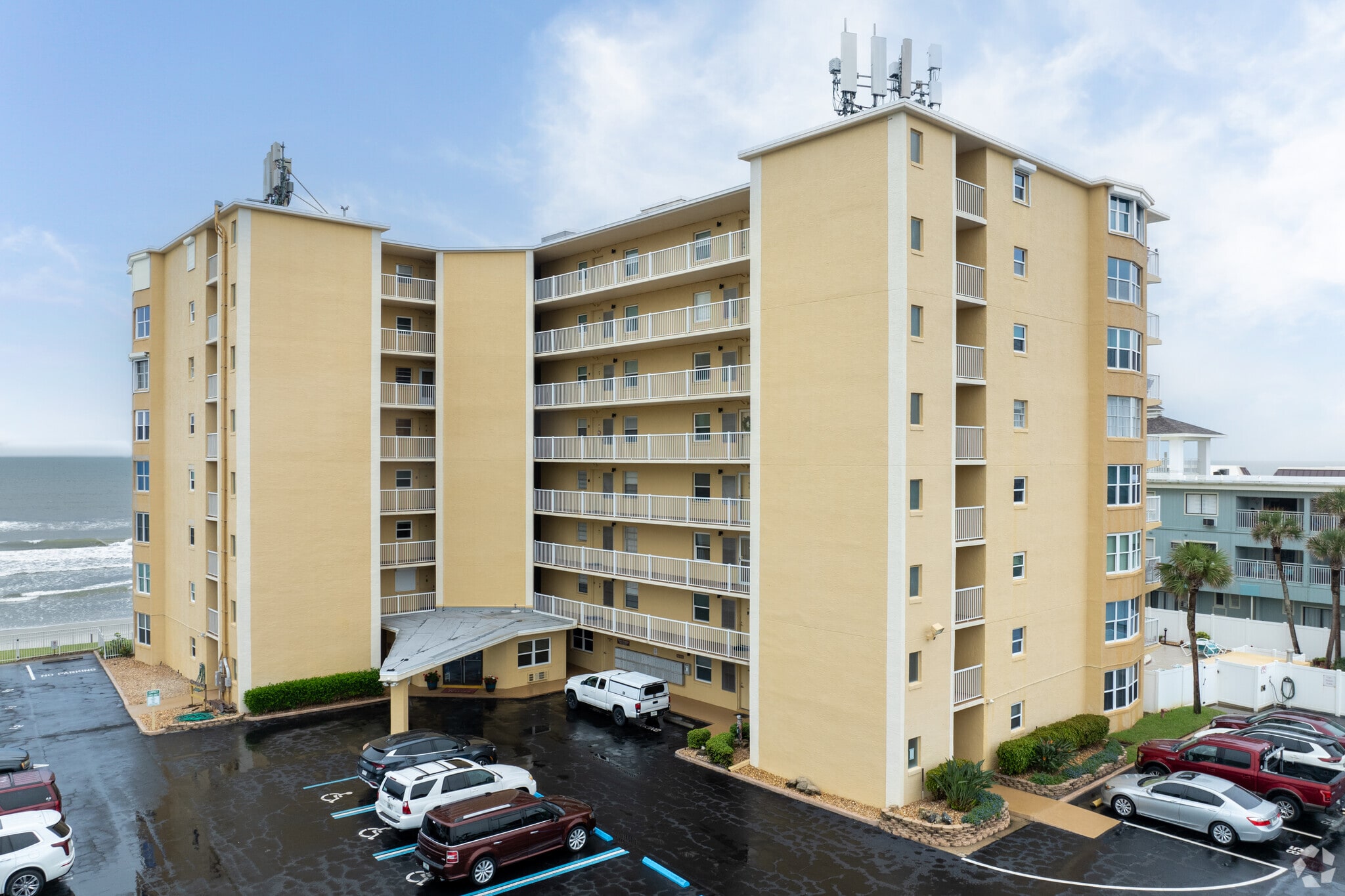 Ponce de Leon Towers