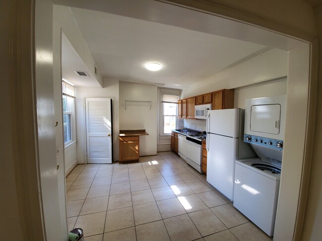 Building Photo - 43 Madison Pl