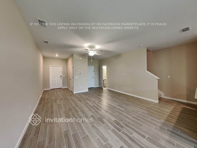Foto del edificio - 522 Cherry Ridge Dr