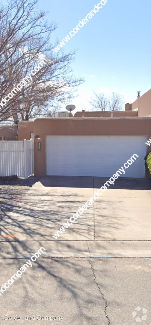 Las Marcadas Apartments under 2,000 Albuquerque, NM 2 Rentals