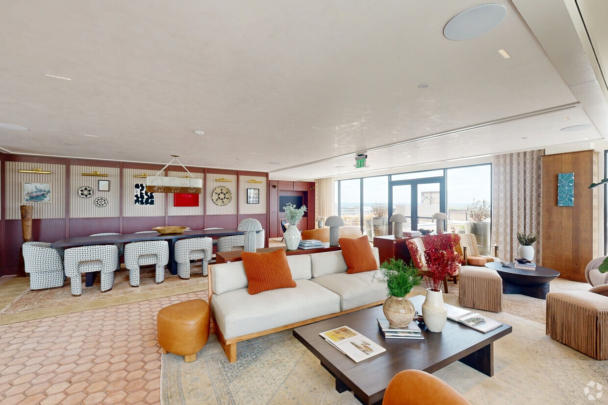 Photo - NOVEL 14th Street by Crescent Communities Apartments